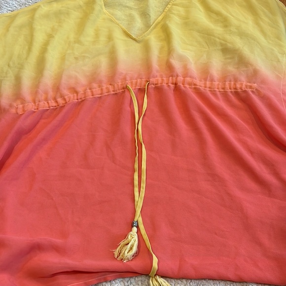 Cover up - Picture 2 of 4